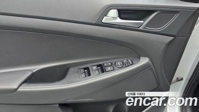 Hyundai Tucson Gasoline 1.6 turbo 2WD Style 2017 — фото 16
