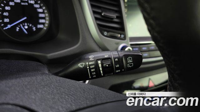 Hyundai Tucson Gasoline 1.6 turbo 2WD Style 2017 — фото 20