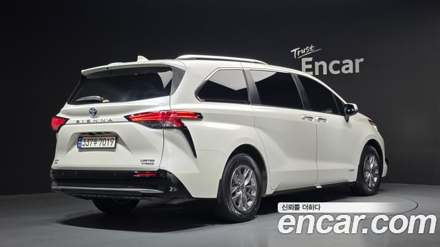 Toyota Sienna (IV) 2.5 Hybrid AWD 2021 — фото 2