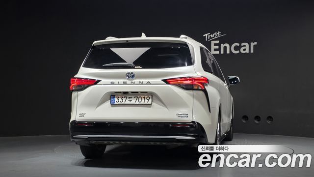 Toyota Sienna (IV) 2.5 Hybrid AWD 2021 — фото 4