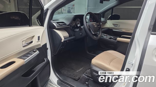 Toyota Sienna (IV) 2.5 Hybrid AWD 2021 — фото 10