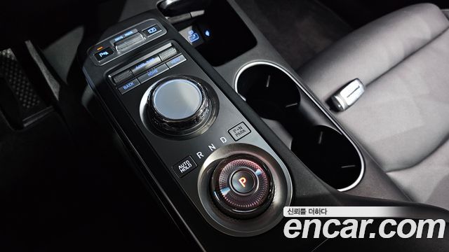 Genesis GV70 2.5T Gasoline 2WD 2021 — фото 9