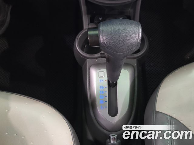 Chevrolet Spark LT Standard 2012 — фото 15