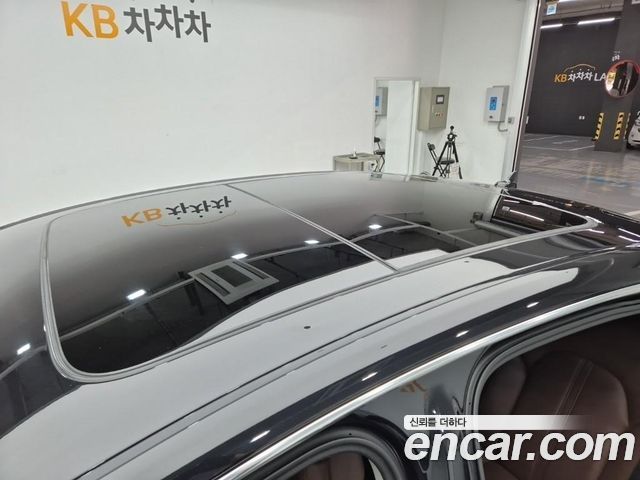 Audi A8 60 TFSI Quattro LWB D4 2015 — фото 17
