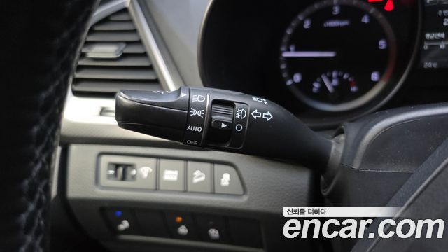 Hyundai Santa Fe The Prime Diesel 2.0 2WD Value Plus 2018 — фото 17