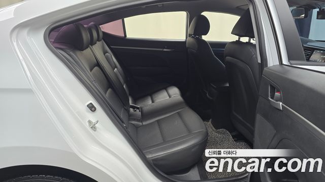 Hyundai Avante (AD) 1.6 Style 2019 — фото 12