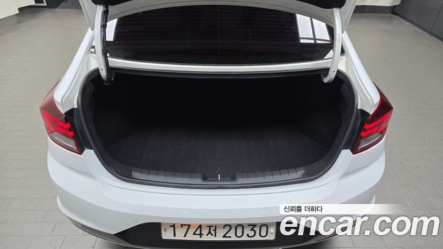 Hyundai Avante (AD) 1.6 Style 2019 — фото 20