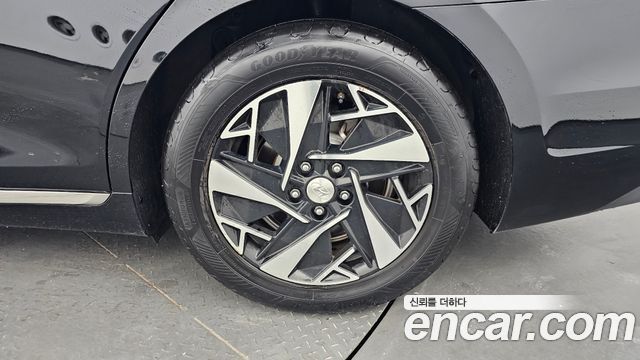 Hyundai Grandeur Hybrid (IG) Le Blanc 2023 — фото 21