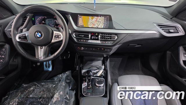 BMW 1 Series (F40) 120i M Sports 2024 — фото 7