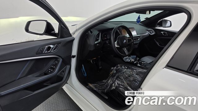 BMW 1 Series (F40) 120i M Sports 2024 — фото 10