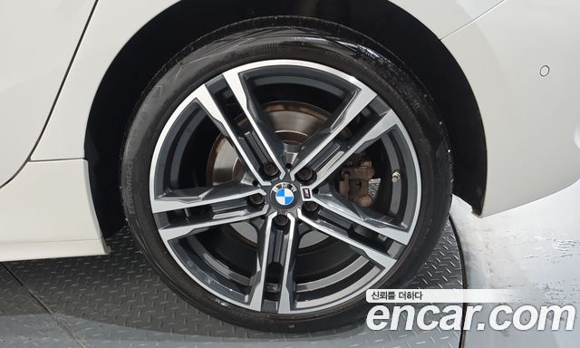 BMW 1 Series (F40) 120i M Sports 2024 — фото 21
