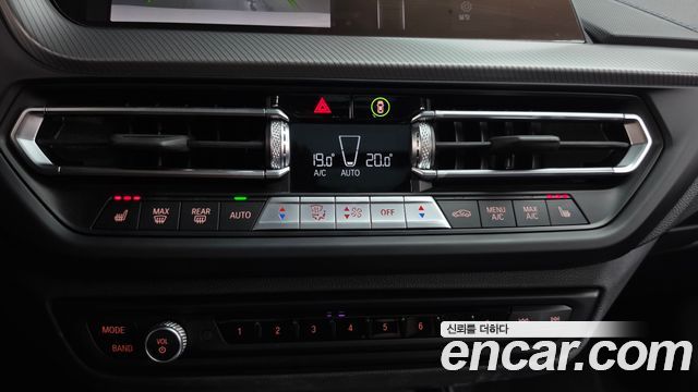 BMW 1 Series (F40) 120i M Sports 2024 — фото 32