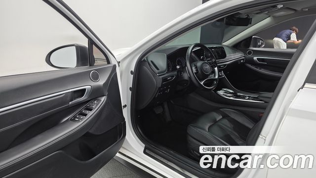 Hyundai Sonata (DN8) 2.0 LPG(rental car) Smart 2022 — фото 10