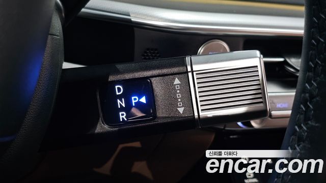 Hyundai Grandeur (GN7) 2,5 Gasoline 2WD Exclusive 2024 — фото 9