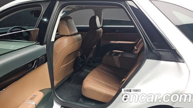 Hyundai Grandeur (GN7) 2,5 Gasoline 2WD Exclusive 2024 — фото 11
