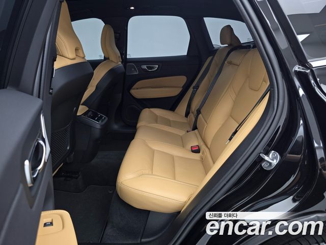 Volvo XC60 (II) B6 Ultimate Bright 2024 — фото 15