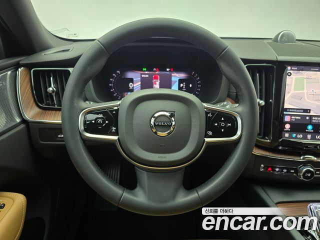Volvo XC60 (II) B6 Ultimate Bright 2024 — фото 17