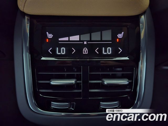 Volvo XC60 (II) B6 Ultimate Bright 2024 — фото 22