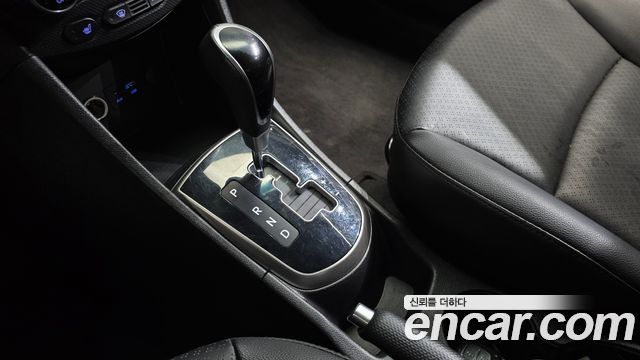 Hyundai Accent (New) 1.4 VVT Premium 2015 — фото 9
