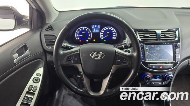 Hyundai Accent (New) 1.4 VVT Premium 2015 — фото 14