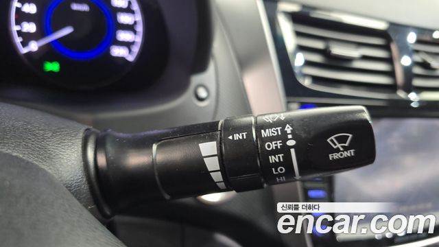 Hyundai Accent (New) 1.4 VVT Premium 2015 — фото 27
