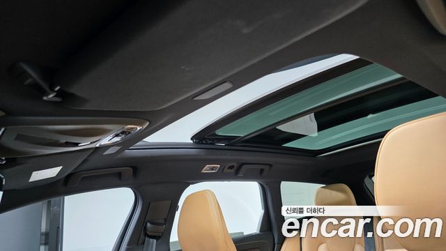 Volvo V90 Cross Country B5 Pro AWD 2021 — фото 38