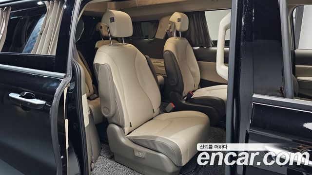 Kia Carnival (IV) Gasoline 9-Seater Hi Limousine Signature 2024 — фото 11