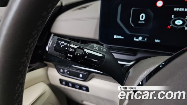 Kia Carnival (IV) Gasoline 9-Seater Hi Limousine Signature 2024 — фото 16