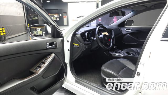 Kia K5 LPI Luxury(Handicapped) 2014 — фото 10