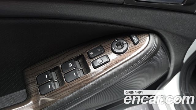 Kia K5 LPI Luxury(Handicapped) 2014 — фото 30