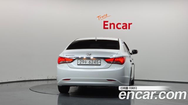 Hyundai Sonata The Brilliant LPI Modern(Handicapped) 2013 — фото 4