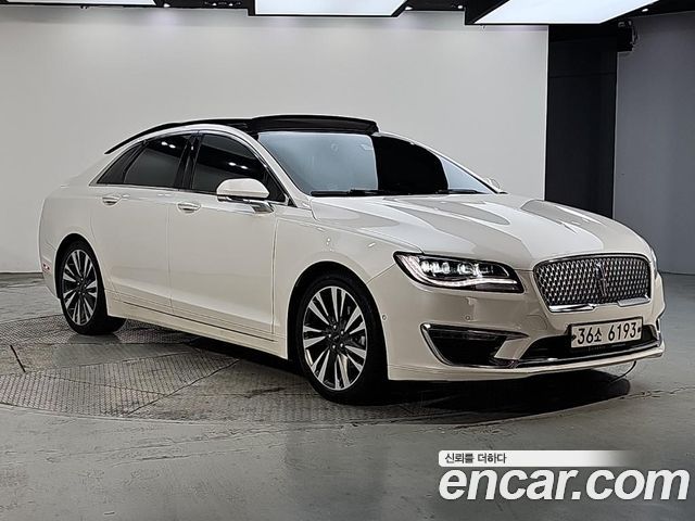 Lincoln MKZ Hybrid 2nd 2019 — фото 2