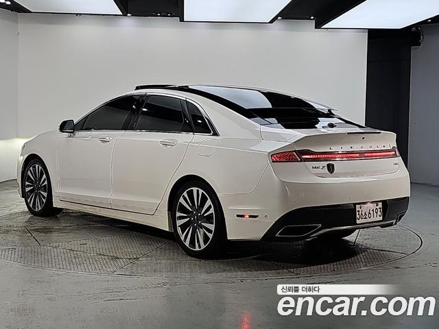 Lincoln MKZ Hybrid 2nd 2019 — фото 3