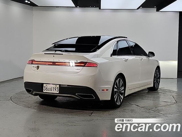 Lincoln MKZ Hybrid 2nd 2019 — фото 4