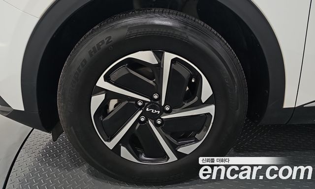 Kia Sportage Hybrid (V) Prestige 2WD 2023 — фото 5