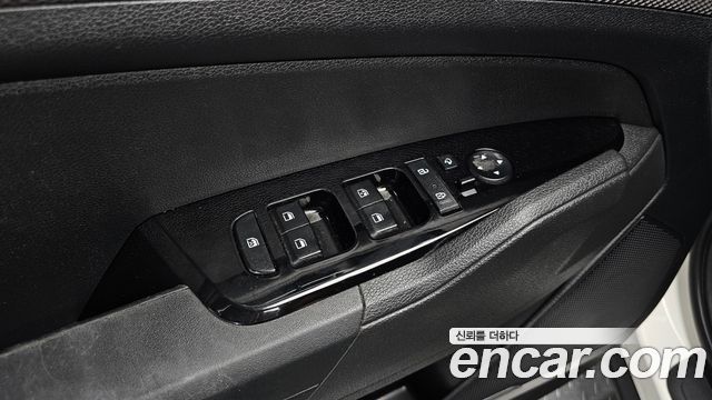 Kia Sportage Hybrid (V) Prestige 2WD 2023 — фото 17