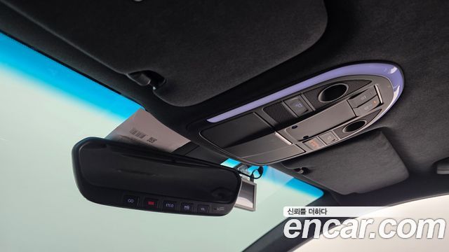Genesis G70 2.0T Elite 2019 — фото 31