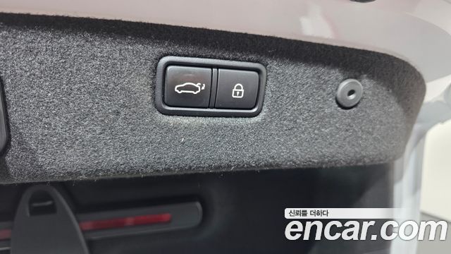 Genesis G70 2.0T Elite 2019 — фото 32