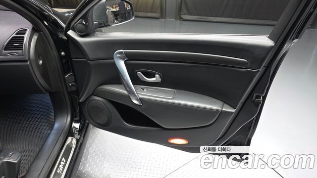 Renault Korea SM7 Nova LPLI 2.0 LPe Disabled 2016 — фото 24