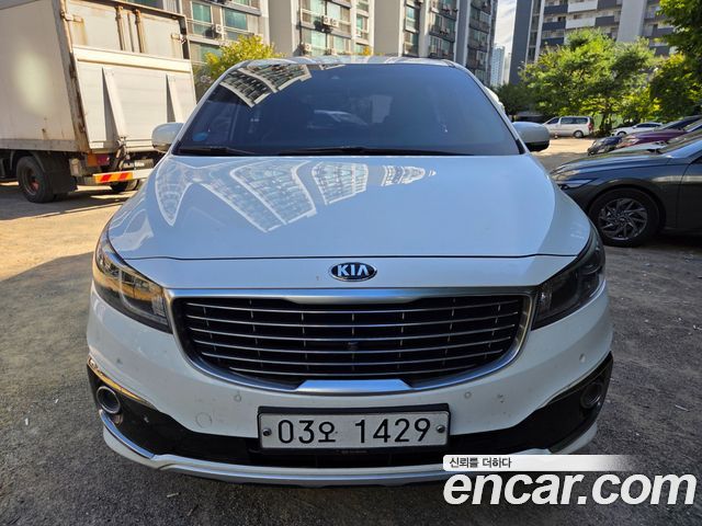 Kia Carnival 9-seater Noblesse 2017 — фото 2