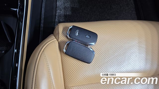 Kia K7 Premier 3.0 GDI Signature 2020 — фото 15