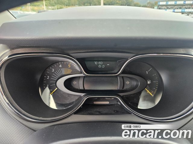 Renault Korea QM3 RE 2015 — фото 7