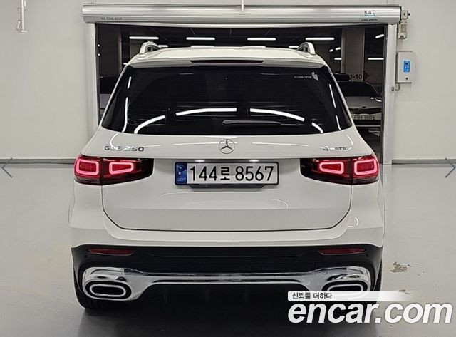 Mercedes-Benz GLB-Class (X247) GLB250 4MATIC 2023 — фото 3