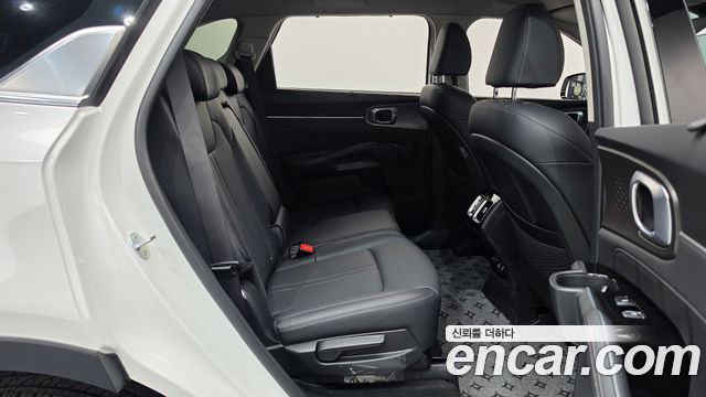 Kia Sorento (IV) Gasoline 2.5T 2WD Noblesse 2024 — фото 11