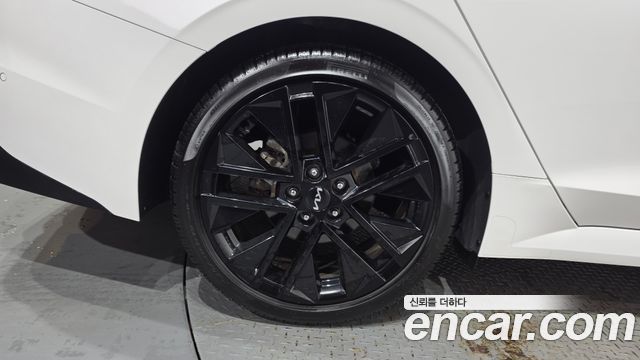 Kia K5 (III) 1.6 Turbo Signature 2024 — фото 5