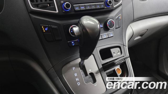 Hyundai Grand Starex Van 5-Seater Smart 2020 — фото 9