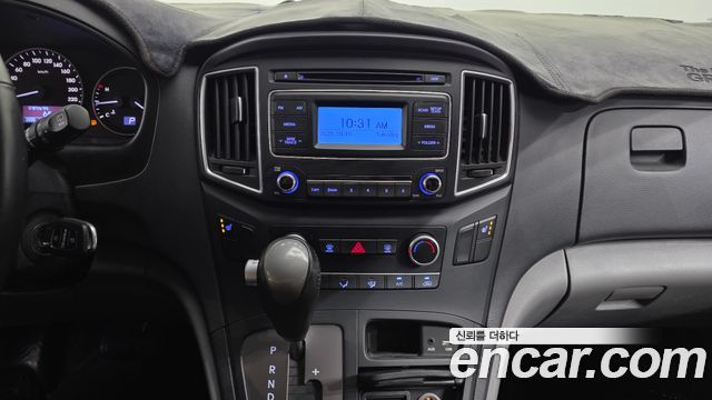 Hyundai Grand Starex Van 5-Seater Smart 2020 — фото 13