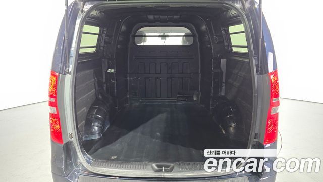 Hyundai Grand Starex Van 5-Seater Smart 2020 — фото 15