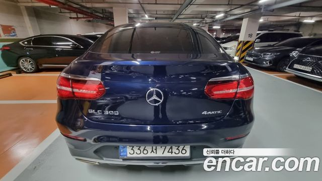 Mercedes-Benz GLC-Class (X253) GLC300 4MATIC AMG Line Coupe 2019 — фото 17