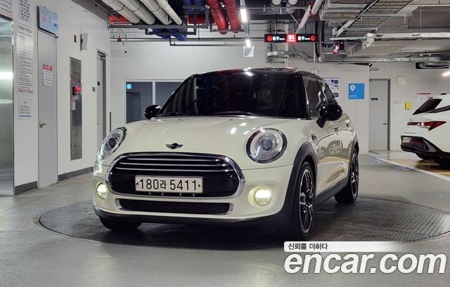 MINI Cooper D 5Door HIGH 3rd 2015 — фото 2